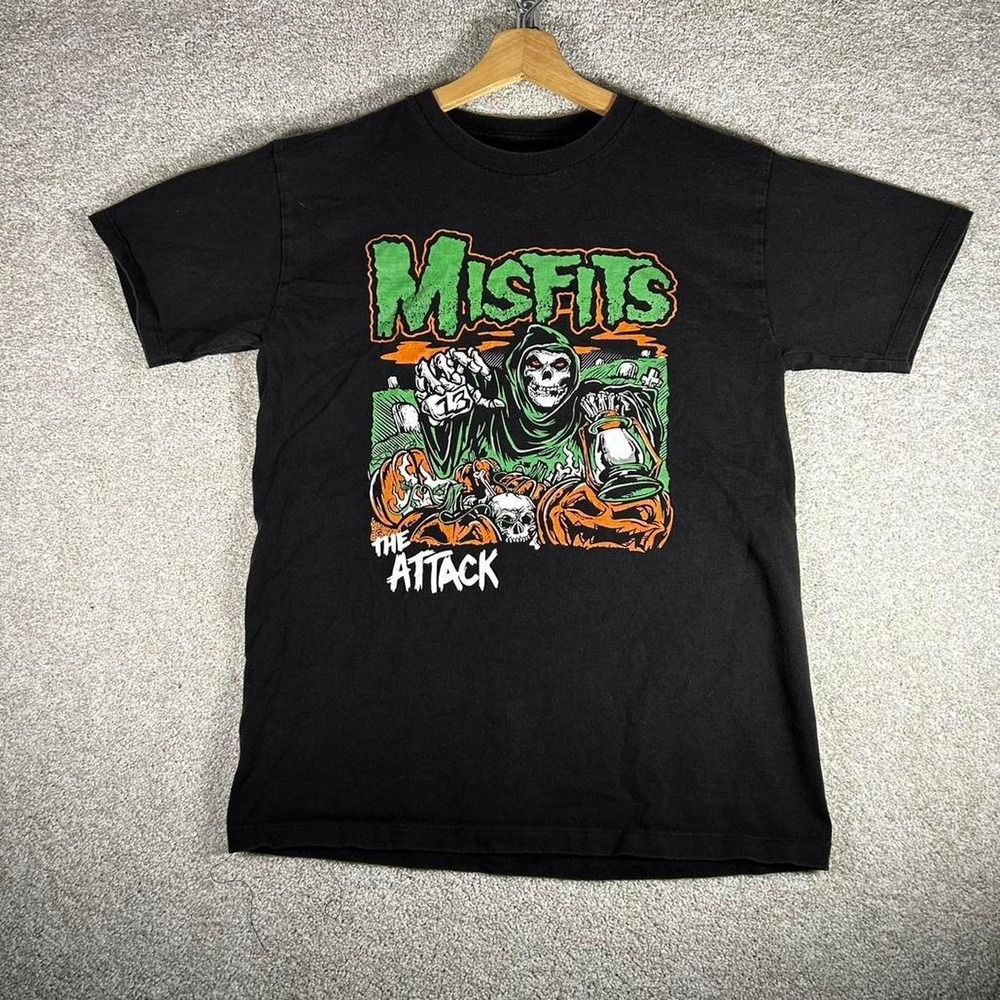 Y2K Misfits the attack black punk band t-shirt Size M